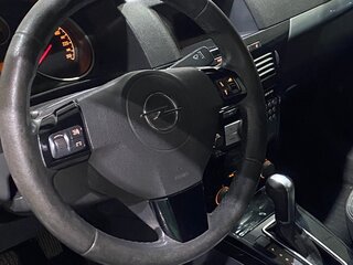 2008 Opel Astra GTC H Рестайлинг, серебристый, 505000 рублей, вид 3