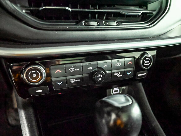 2021 Jeep Compass II Рестайлинг, чёрный, 2390000 рублей - вид 15