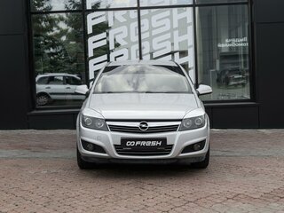 2011 Opel Astra H Рестайлинг, серебристый, 599000 рублей, вид 3