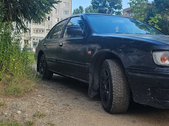 1996 Nissan Maxima IV (A32), чёрный, 120000 рублей - вид 2