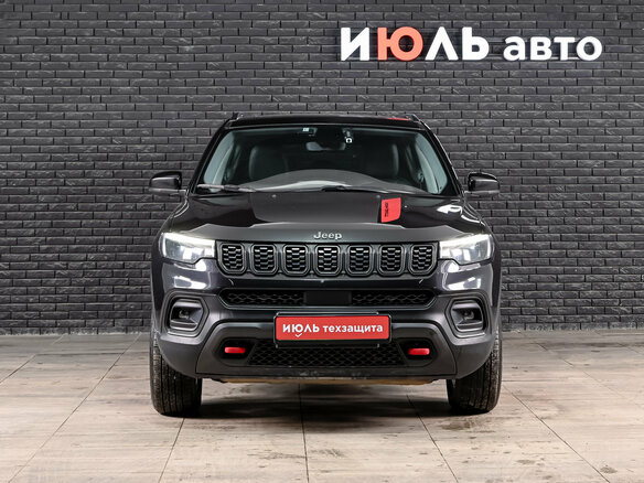 2021 Jeep Compass II Рестайлинг, чёрный, 2390000 рублей - вид 2