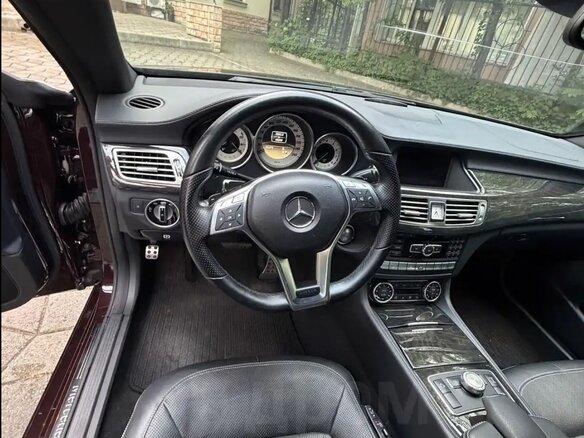 2012 Mercedes-Benz CLS 500 II (C218), коричневый, 3200000 рублей - вид 11