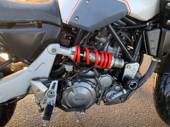 2006 Yamaha MT-03, белый, 300000 рублей - вид 4
