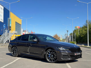 2021 BMW 5 серии 530i xDrive VII (G30/G31/G38) Рестайлинг, серый, 4100000 рублей, вид 1