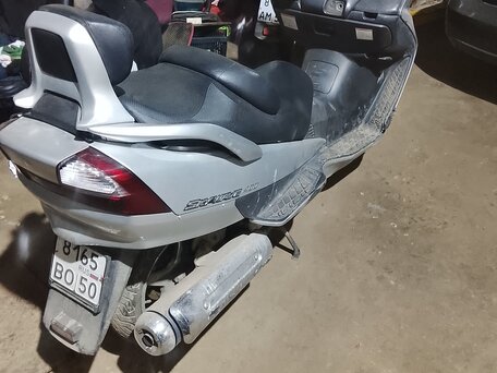 2005 Suzuki Burgman (SkyWave) 250, белый, 210000 рублей, вид 3