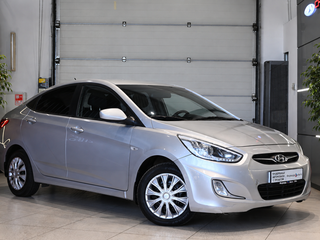 2013 Hyundai Solaris I, серебристый, 579000 рублей, вид 1