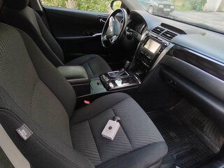 2016 Toyota Camry VII (XV50) Рестайлинг, серый, 1460000 рублей, вид 4