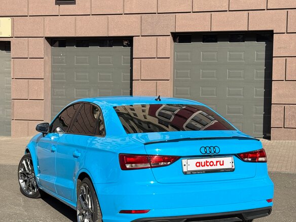 2019 Audi A3 III (8V) Рестайлинг, голубой, 1400000 рублей - вид 10
