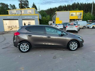 2017 Kia Ceed II Рестайлинг, коричневый, 980000 рублей, вид 2