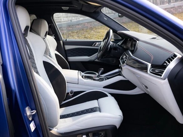 2021 BMW X6 M Competition III (F96), синий, 11800000 рублей - вид 7