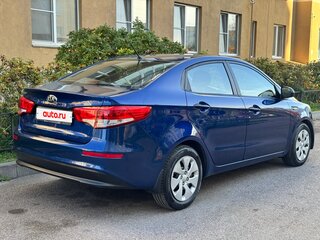 2015 Kia Rio III Рестайлинг, синий, 880000 рублей, вид 5