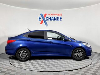2013 Hyundai Solaris I, синий, 639000 рублей, вид 4