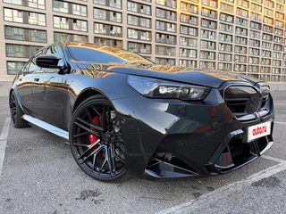 2024 BMW M5 VII (G90), чёрный, 18999000 рублей, вид 1