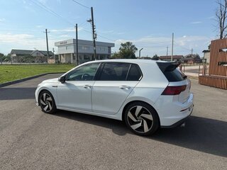 2021 Volkswagen Golf GTI VIII, белый, 2700000 рублей, вид 4