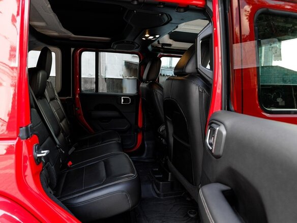 2019 Jeep Wrangler IV (JL), красный, 4850000 рублей - вид 19