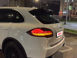 2011 Porsche Cayenne II (958), белый, 2490000 рублей, вид 5