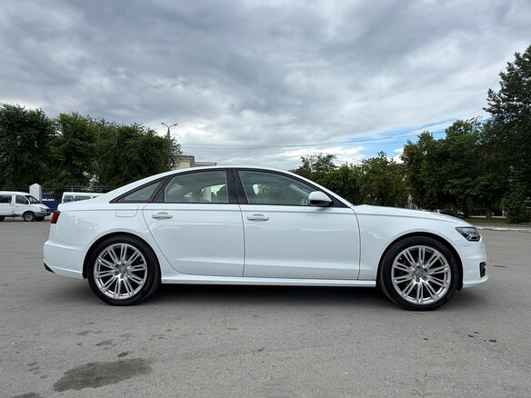 2016 Audi A6 IV (C7) Рестайлинг, белый, 2650000 рублей - вид 4