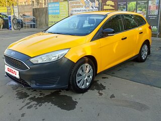 2015 Ford Focus III Рестайлинг, жёлтый, 560000 рублей, вид 1