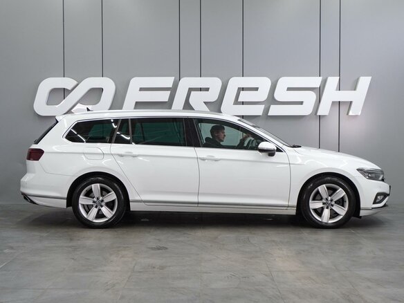 2019 Volkswagen Passat B8 Рестайлинг, белый, 2579000 рублей - вид 3