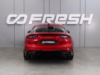 2018 Kia Stinger I, красный, 1999000 рублей, вид 4