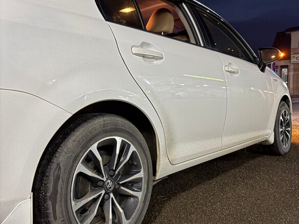 2015 Toyota Corolla Axio XI (E160, E170, E180), белый, 1100000 рублей - вид 4