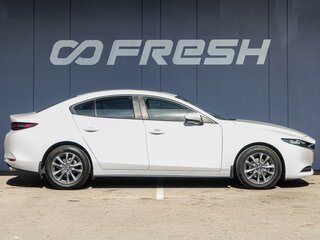 2021 Mazda 3 Axela IV (BP), белый, 1900000 рублей, вид 5