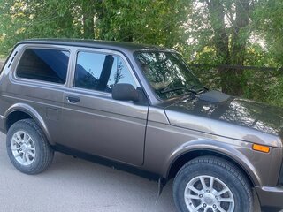 2017 Lada (ВАЗ) 2121 (4x4) Urban I Рестайлинг, коричневый, 610000 рублей, вид 4