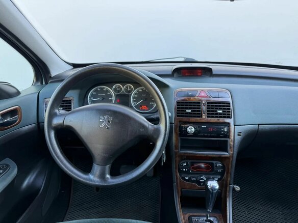 2004 Peugeot 307 I, серебристый, 260000 рублей - вид 11