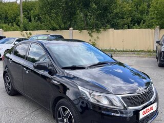 2012 Kia Rio III, чёрный, 550000 рублей, вид 4