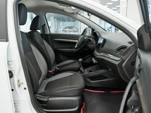 2024 Lada (ВАЗ) Vesta I Рестайлинг (NG), белый, 1120000 рублей - вид 12