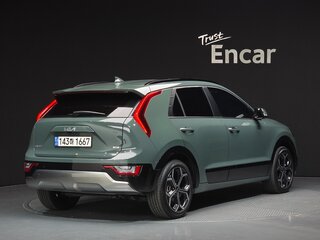 2022 Kia Niro II, зелёный, 2450000 рублей, вид 3