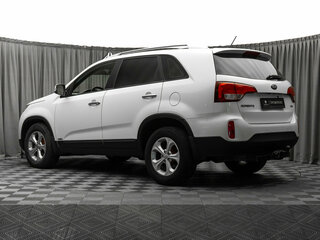 2014 Kia Sorento II Рестайлинг, белый, 1950000 рублей, вид 4