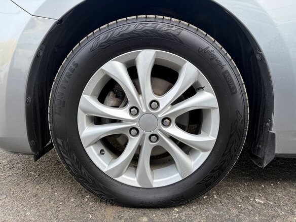 2013 Mazda 3 III (BM), серебристый, 990000 рублей - вид 6