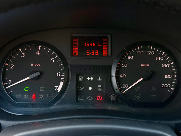2016 Lada (ВАЗ) Largus I, красный, 680000 рублей - вид 32