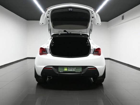 2013 Opel Astra GTC J Рестайлинг, белый, 1050000 рублей - вид 6