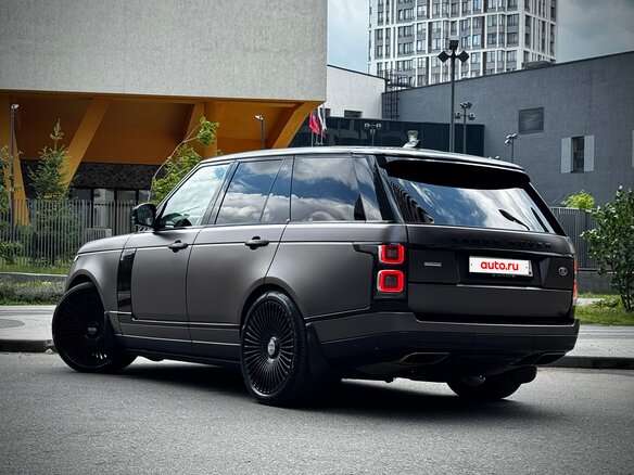 2018 Land Rover Range Rover IV Рестайлинг, серый, 5475000 рублей - вид 3