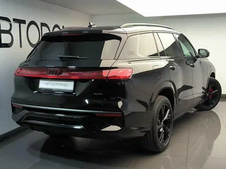 2026 Audi Q6 45 TFSI, чёрный, 8350000 рублей, вид 2