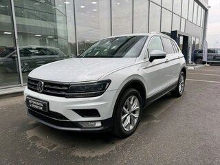 2017 Volkswagen Tiguan II, белый, 1820000 рублей, вид 3