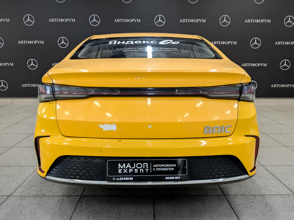 2024 BAIC U5 Plus, жёлтый, 720000 рублей - вид 5