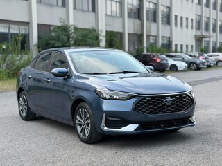2021 Ford Escort VI Рестайлинг 2, синий, 880000 рублей, вид 1