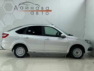 2026 Lada (ВАЗ) Granta I Рестайлинг, серебристый, 1160000 рублей, вид 4
