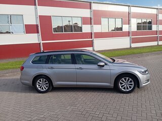 2019 Volkswagen Passat B8, серый, 1680000 рублей, вид 3