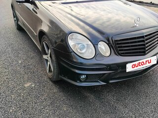 2004 Mercedes-Benz E-Класс 320 III (W211, S211), чёрный, 750000 рублей, вид 5