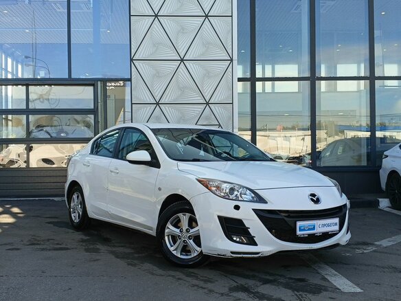 2011 Mazda 3 II (BL), белый, 749000 рублей - вид 2