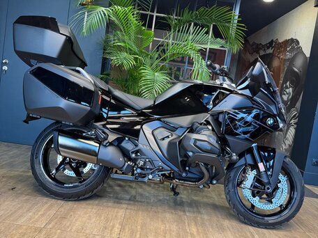 2026 BMW R 1300 RT, чёрный, 3750000 рублей, вид 2