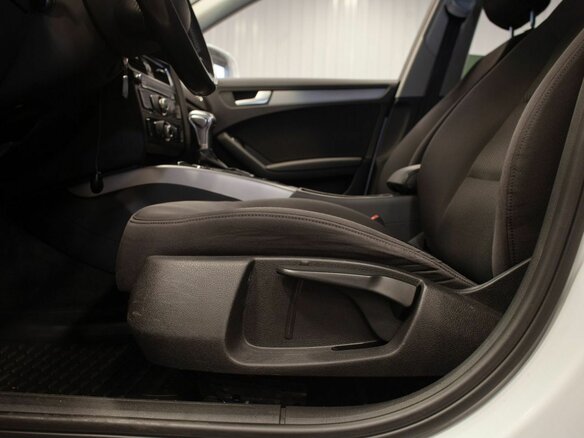 2013 Audi A4 IV (B8) Рестайлинг, белый, 1095000 рублей - вид 30