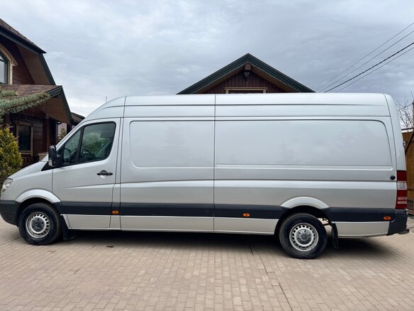 2010 Mercedes-Benz Sprinter, серебристый, 2400000 рублей