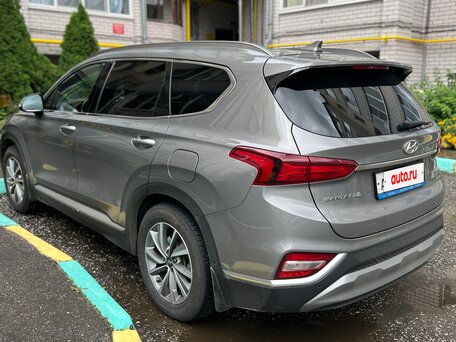 2019 Hyundai Santa Fe IV, серый, 2867623 рублей, вид 4