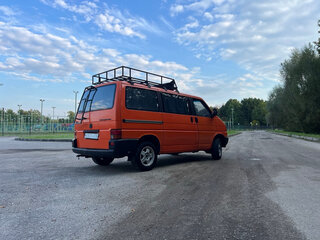 1994 Volkswagen Transporter T4, оранжевый, 700000 рублей, вид 2