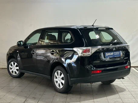 2014 Mitsubishi Outlander III, чёрный, 1320000 рублей, вид 4